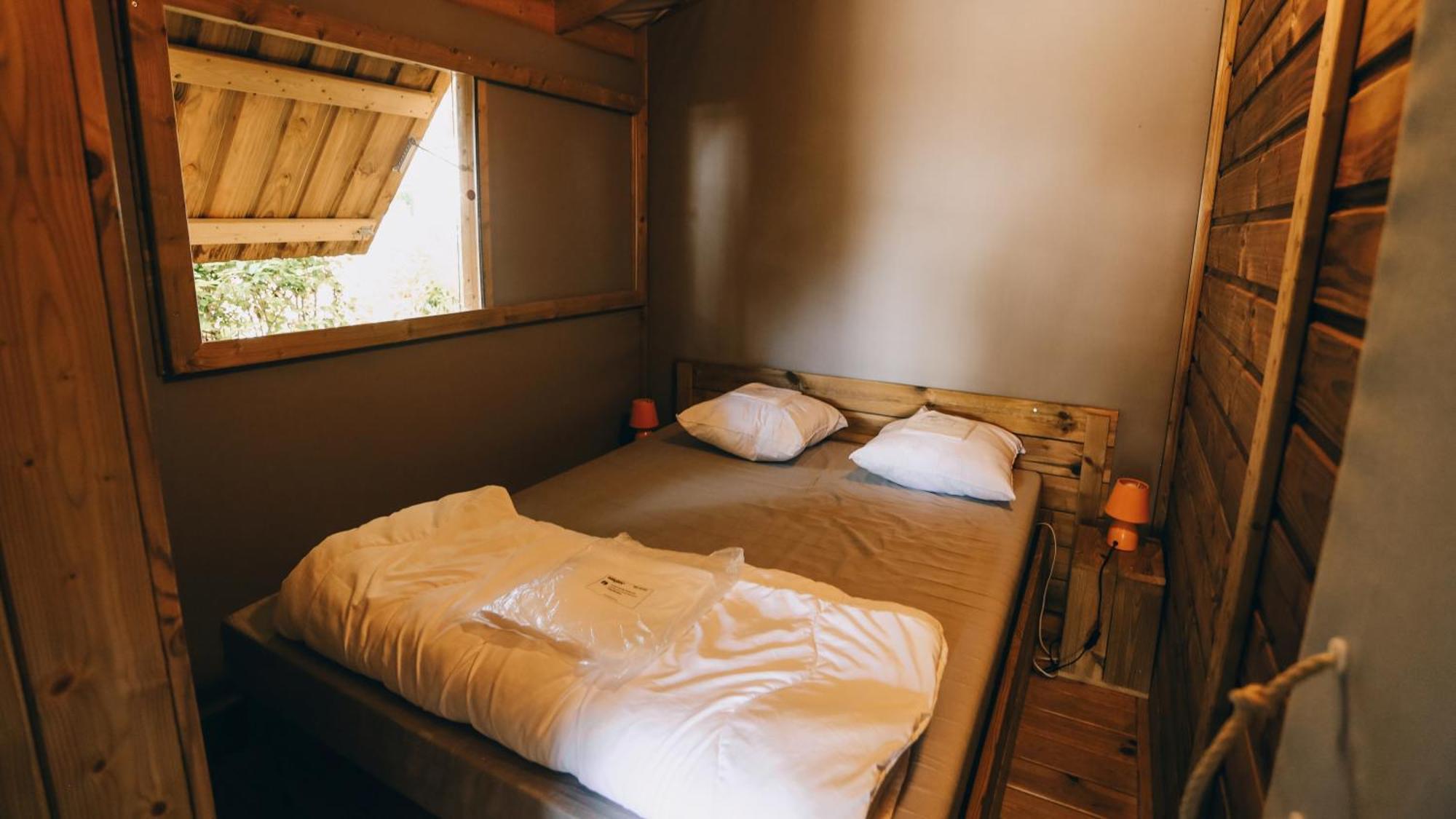 Camping La Pree Ле-Порт Номер фото