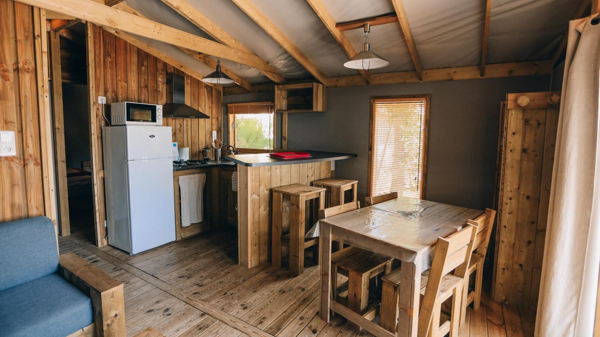 Camping La Pree Ле-Порт Номер фото