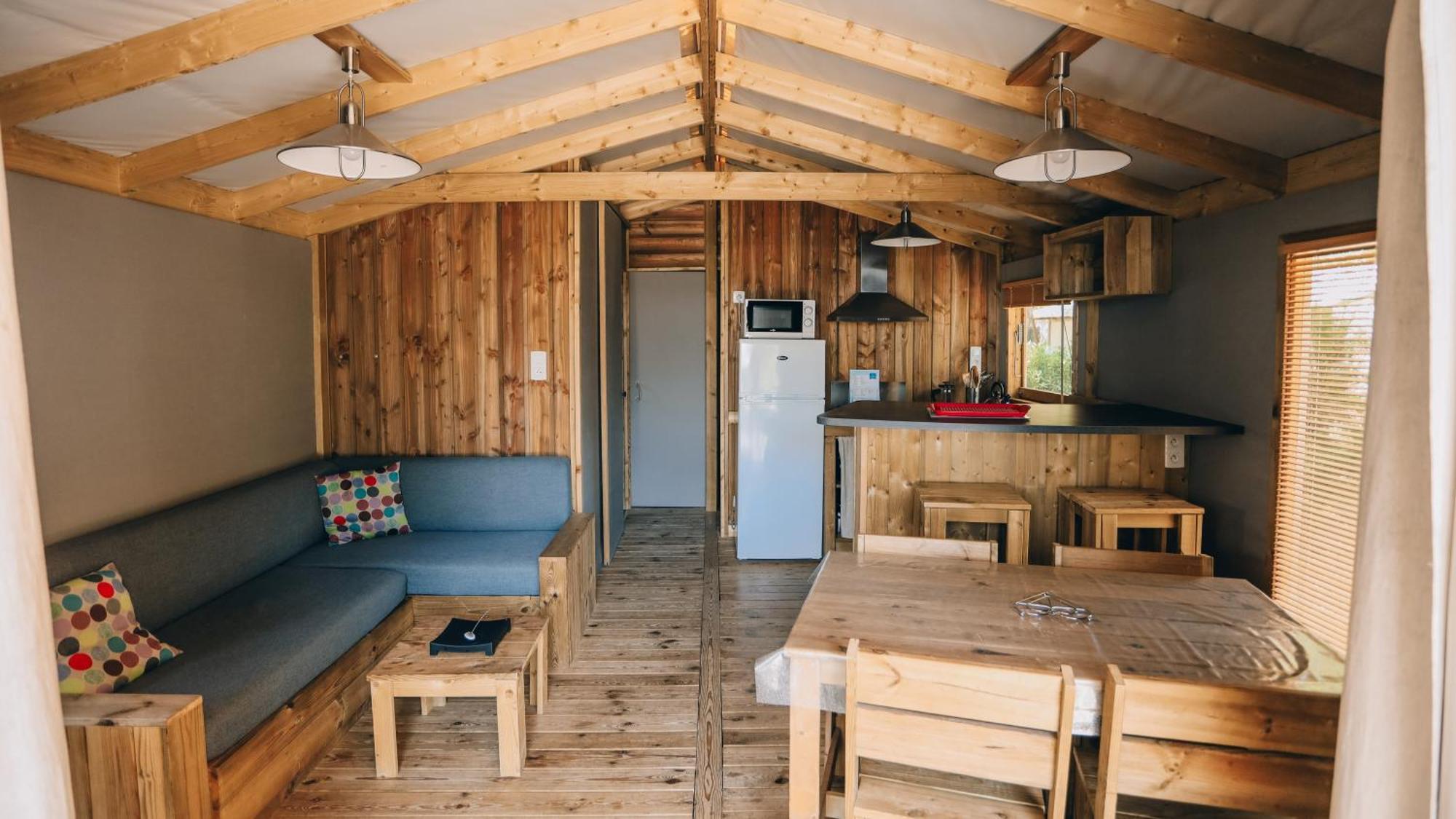 Camping La Pree Ле-Порт Номер фото